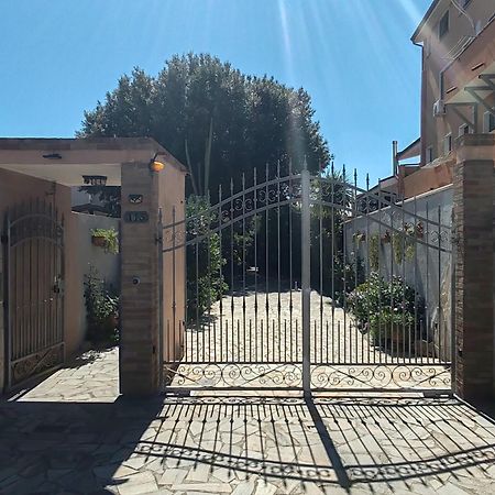 Casa Gio Lägenhet Assemini Exteriör bild